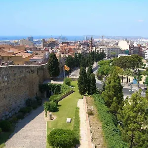 https://residencia-alclausell.top-hotels-tarragona.com