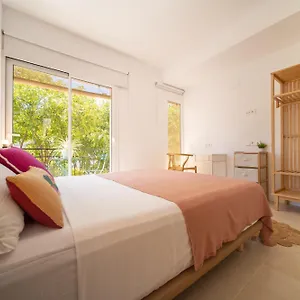https://hostal-bonanza-sitges.catalonia-hotels.com
